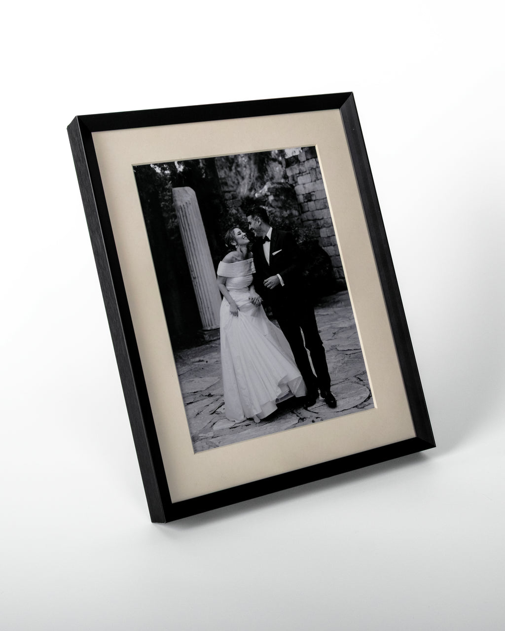 Black Metal photo frame portrait orientation